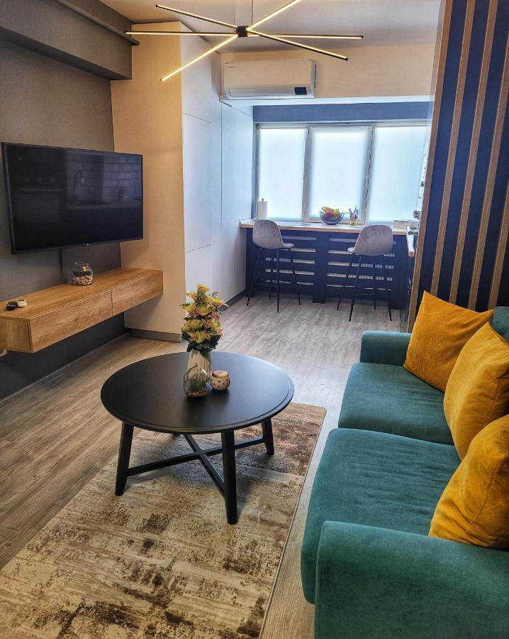 Apartament Delux Bacau Ngoại thất bức ảnh