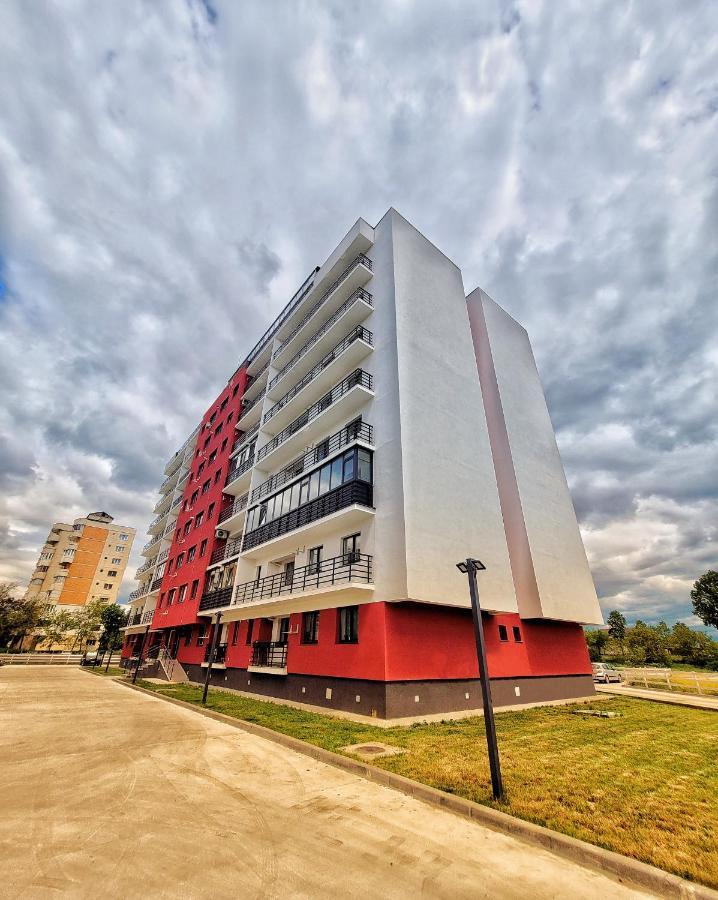 Apartament Delux Bacau Ngoại thất bức ảnh